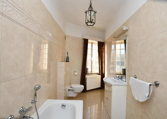 La Spa, à 10 Minutes à Pied Du Centre